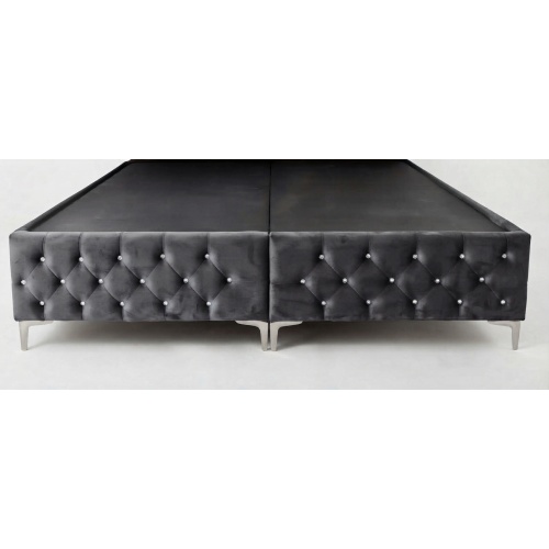cama_de_madera_tapizada_capitonada_en_terciopelo_color_gris_tamano_king_size_100_madera_de_pino